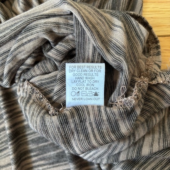 Nation LTD Brown Black Space Dye Relaxed 3/4 Sleeve V-Neck Blouse EUC One Size - Picture 7 of 8